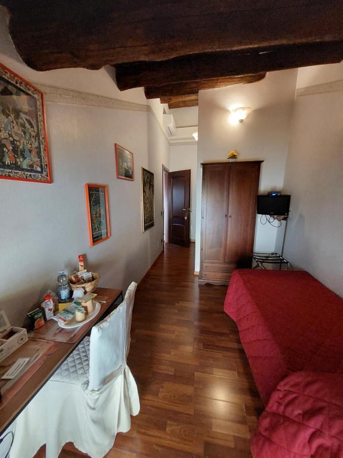 Alloggio Turistico "L'Incontro" 6 Viterbo Eksteriør billede